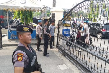 Polda Riau perketat penjagaan markas pasca-insiden bom Medan