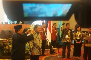 Nurdin Halid  kembali terpilih sebagai Ketua Dekopin