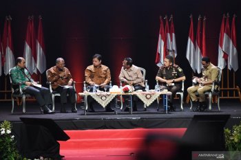 Tahun pertama, Menko Polhukam bereskan persoalan substansi hukum