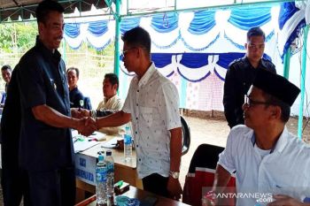 Tujuh Kades petahana kembali terpilih pada Pilkades Barut