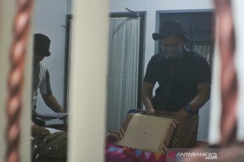 Penyidik kejaksaan sita dokumen dari Kantor Dispar Lombok Barat