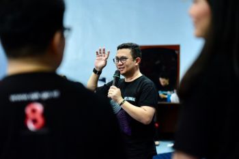 Pemprov Sulsel-OJK bagi tips strategi PR di era digital