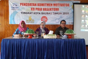 BKKBN Sultra gelar penguatan Komitmen Motivator KB Pria di Baubau