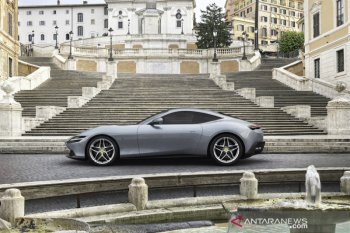 Ferrari terjun ke segmen  hybrid lewat Roma sports coupe