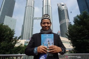Dosen ITS luncurkan buku di KLCC