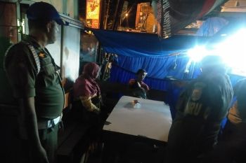 Satpol PP Kota Solok amankan dua wanita gelandangan yang resahkan warga