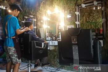 Ingin Tampil Beda, Pangkas Ini Pantas Dijadikan Rujukan (Video)