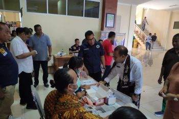 Ratusan ASN di Dinas PUPR jalani tes urine