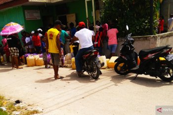 Pemkab Biak Numfor ajukan permintaan operasi pasar minyak tanah untuk Natal