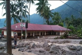 PLN pulihkan kondisi kelistrikan pasca banjir bandang di Maninjau