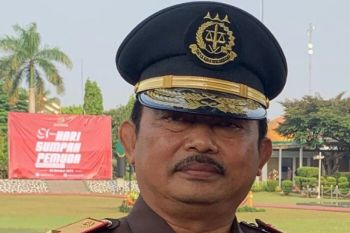 Mantan pejabat Pemkot Padang buronan korupsi dibekuk di rumah anaknya di Jakarta