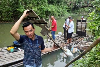 Penghancuran jamban apung dukung Gerakan TUNTAS