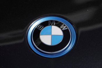 BMW akan gunakan sel baterai senilai lebih dari 10 miliar euro