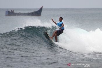 Aceh promosi potensi ombak melalui kejuaraan selancar