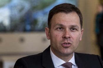 Tesis doktoral Menkeu Serbia Sinisa Mali plagiat