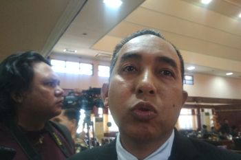 DPRD mendesak Pemprov NTB mengevaluasi kontrak PT GTI di Gili Trawangan