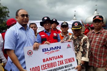 Semen Padang bantu 1.000 sak semen untuk pembangunan kembali masjid di Agam