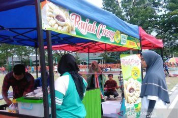 Jajanan Sunda laris manis di Bukittinggi