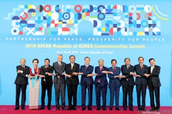 Presiden Jokowi hadiri KTT ASEAN-ROK di Busan Korsel