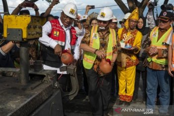Pemulaan pembangunan tanggul laut "Silebete" Palu