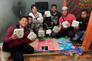 Penyelundupan sembilan kilogram sabu-sabu dalam ember cat asal Malaysia digagalkan