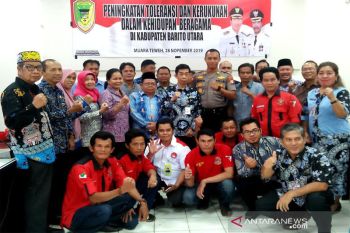 Kesbangpol Barut gelar pertemuan peningkatan kerukunan umat beragama