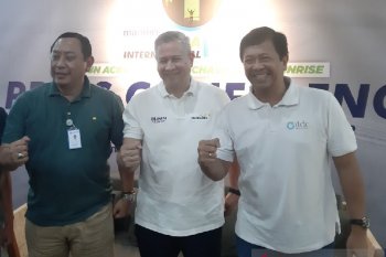 Untuk menarik kunjungan turis, tiga BUMN gelar lomba lari di tol atas laut