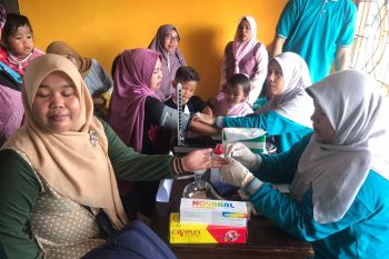 Prodi Kebidanan Unand laksanakan pengabdian masyarakat di Tanah Datar