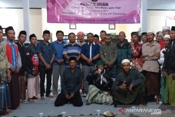 Universitas Brawijaya gelar pengobatan massal sapi ternak di Bondowoso