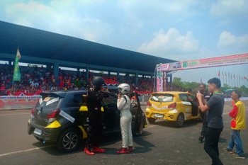 Puluhan pebalap dari 10 Negara adu cepat di  Sirkuit Skyland Muba