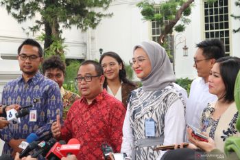 Staf Khusus Billy Mambrasar tetap akan gunakan medsos untuk bekerja