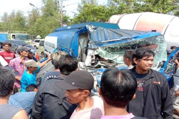 Sopir truk kaget picu kecelakaan karambol di Tegal