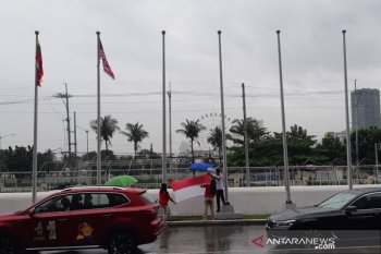 Hujan dan angin kencang melanda Manila, bendera kontingen SEA Games diturunkan