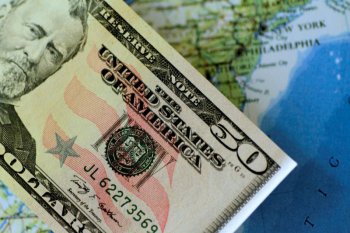 Dolar AS melemah karena selera terhadap mata uang berisiko meningkat