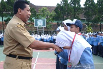 Pemkot Magelang perlakukan sama pendidikan gratis sekolah negeri-swasta