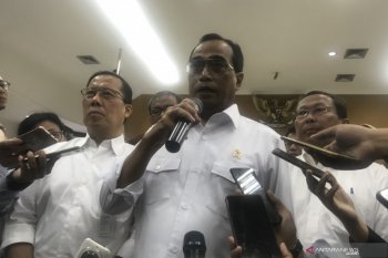 Menhub: harga tiket pesawat turun 30 persen