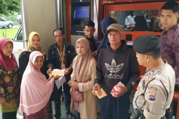 Payakumbuh salurkan bantuan bagi lansia di lima kecamatan