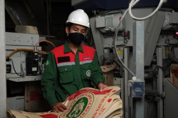 Semen Baturaja kejar target penjualan di penghujung tahun 2019