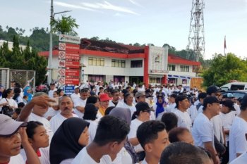 Pertamina MOR VIII Maluku-Papua gandeng masyarakat jalan santai