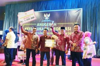 Bawaslu Pariaman raih peringkat I anugerah keterbukaan informasi tingkat Sumbar