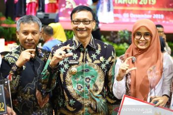 Bupati Pesisir Selatan raih penghargaan Achievement Motivation Person