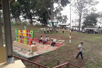 Pemerintah belum perbaiki akses jalan ke Desa Wisata Cikolelet yang rusak parah