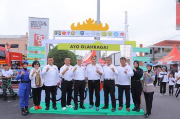 Polda Lampung gelar jalan sehat keluarga