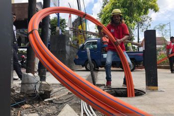 DPUPKP Yogyakarta lakukan "ducting" FO tahap pertama di Jalan Sudirman