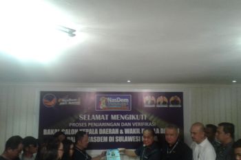 Mantan bupati dan akademisi mendaftar jadi Bacagub Sulut lewat Partai Nasdem