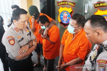 Polisi tembak kaki tiga spesialis pencuri mobil di Palangka Raya