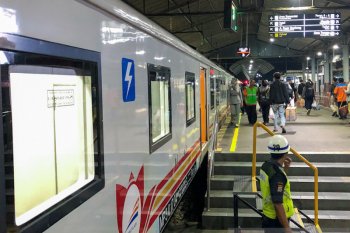 KAI Daop 6 Yogyakarta siapkan lima kereta tambahan Natal dan Tahun Baru