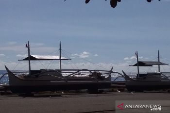 Pemkab Kepulauan Sangihe serahkan bantuan armada kepada kelompok nelayan