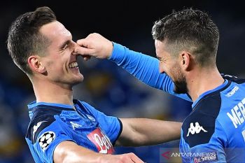 Milik kemas trigol Champions pertamanya yang loloskan Napoli