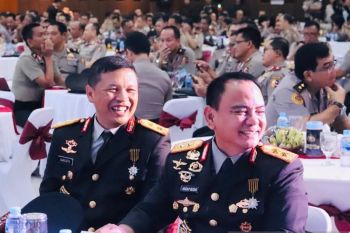 Presiden sematkan Bintang Bhayangkara Pratama ke Kapolda Riau